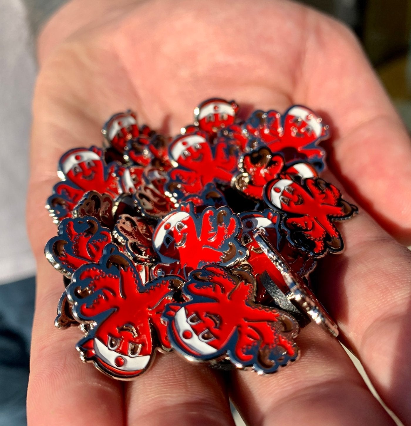 Red Octo Pin S8